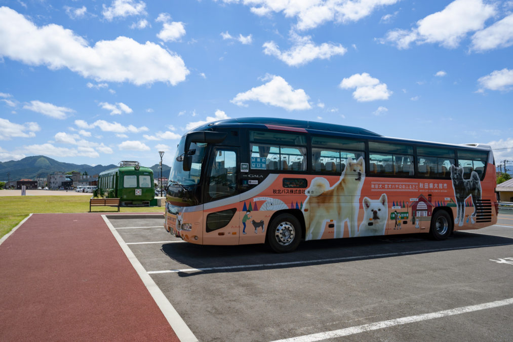 秋田県大館市 ラッピングバス